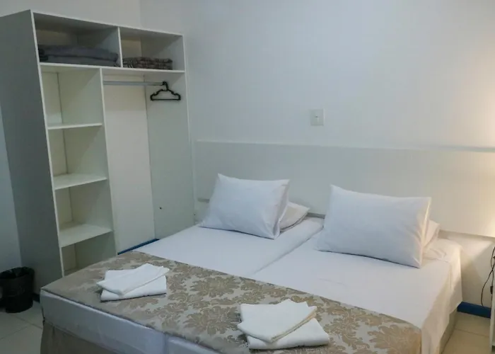 Metro Hotel