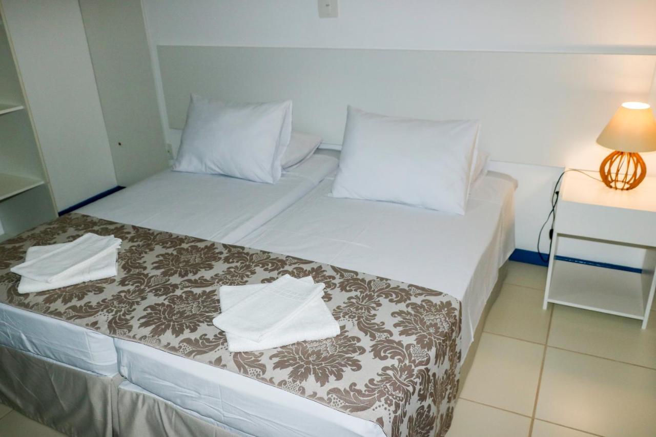 Metro Hotel *